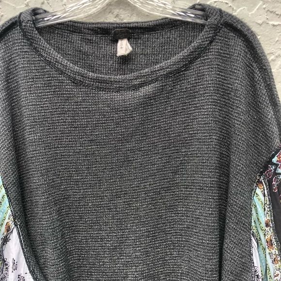 WE THE FREE PEOPLE Blossom Thermal Long Sleeve Size Small (Runs large) - Picture 3 of 11